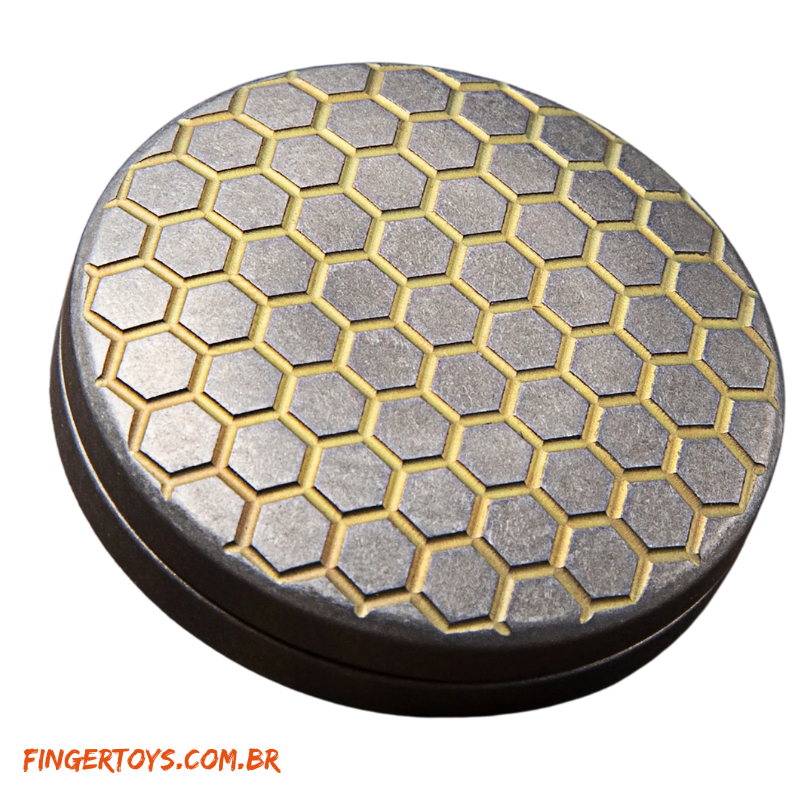 HONEYCOMB TITANIUM: O Fidget EDC que Une Design e Sofisticação