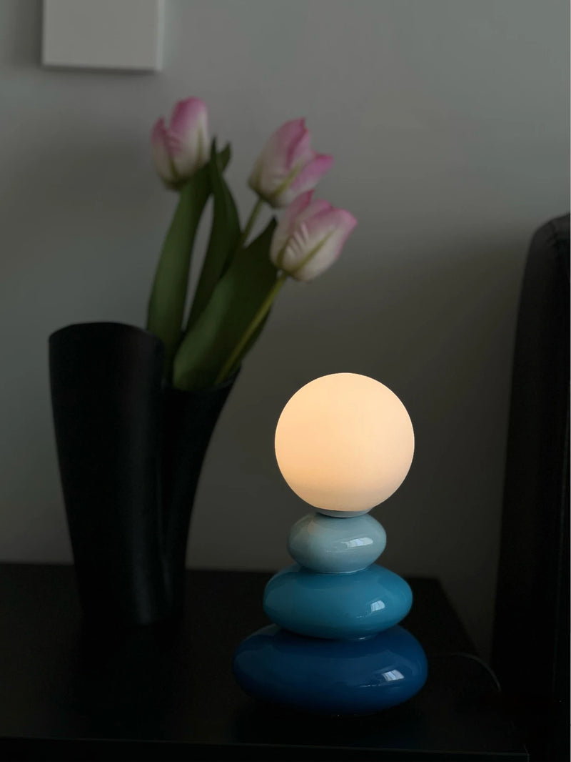 Luminária de Mesa de Cerâmica LED: Iluminação e Estilo para o Seu Quarto
