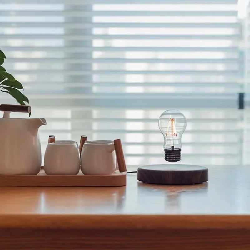 Luminária de Levitação Magnética: A Criatividade em Forma de Luz Flutuante
